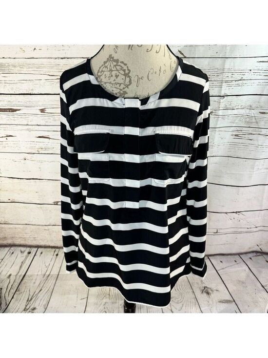 GAP Tops - Gap Black and White Striped Top with Chest Pockets Small